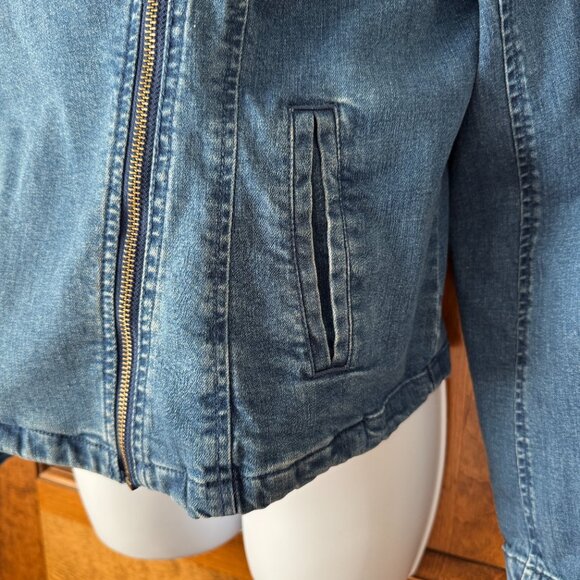 Isaac Mizrahi Live! Denim Jacket Size 6 - Picture 4 of 13